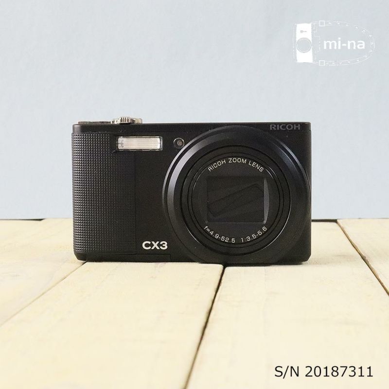 日本公式代理店 超美品 RICOH CX3 ライトグレー×ピンク コンパクト